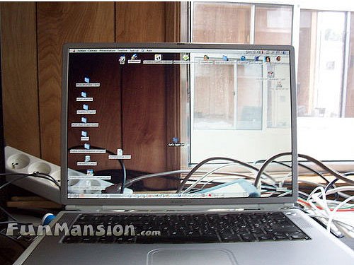 transparent_computer_screens_2.jpg